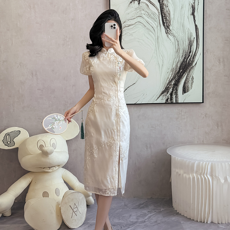 Chinese style ladies embroidery lady summer dress