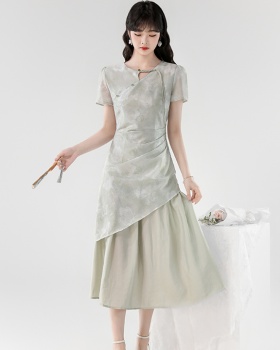 Green temperament dress Pseudo-two long dress