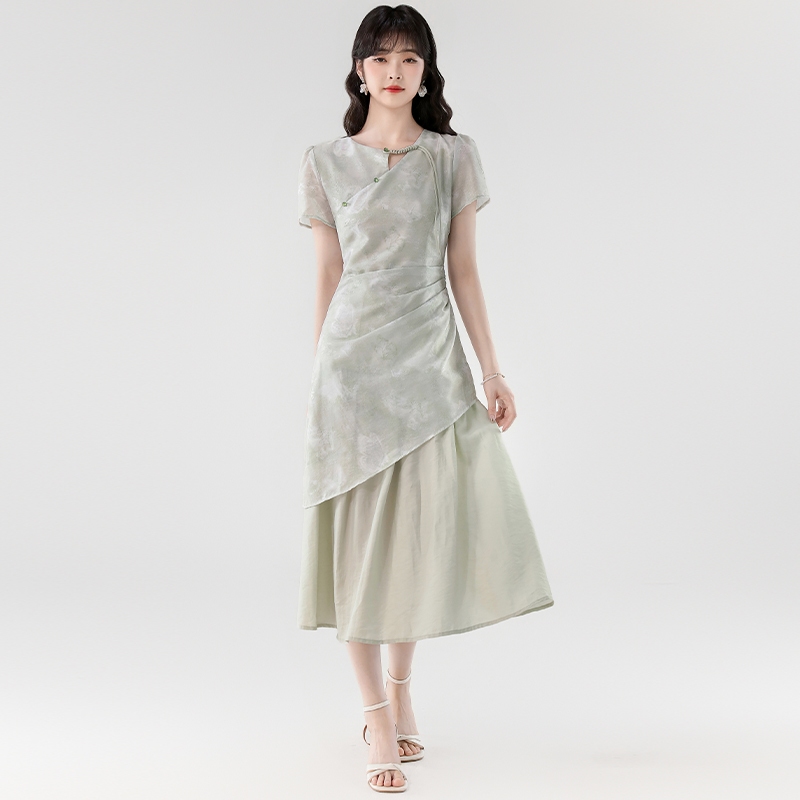 Green temperament dress Pseudo-two long dress