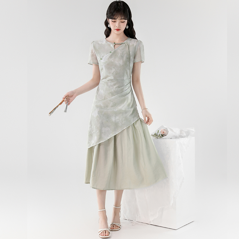 Green temperament dress Pseudo-two long dress