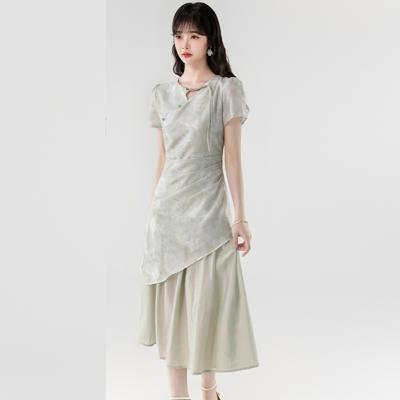 Green temperament dress Pseudo-two long dress