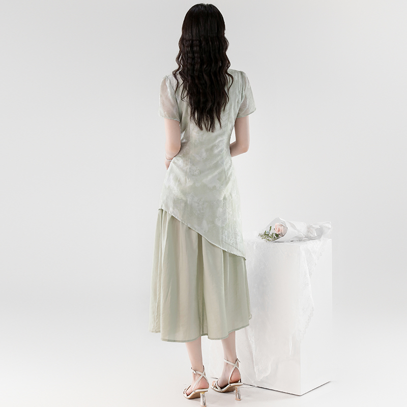 Green temperament dress Pseudo-two long dress