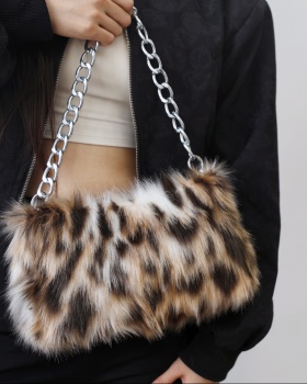 Plush leopard evening bag Asian style shoulder bag