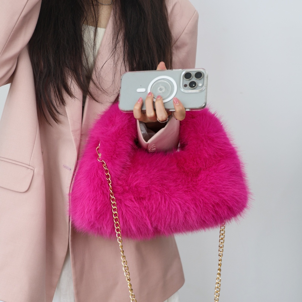 Autumn and winter handbag plush clutch