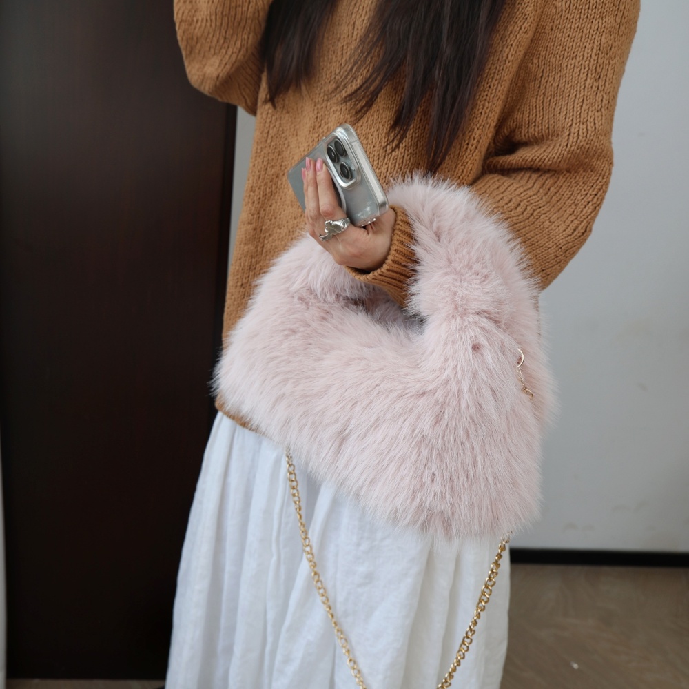 Autumn and winter handbag plush clutch