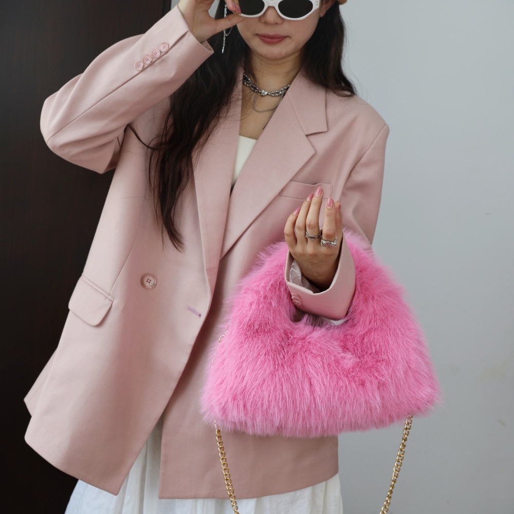 Autumn and winter handbag plush clutch