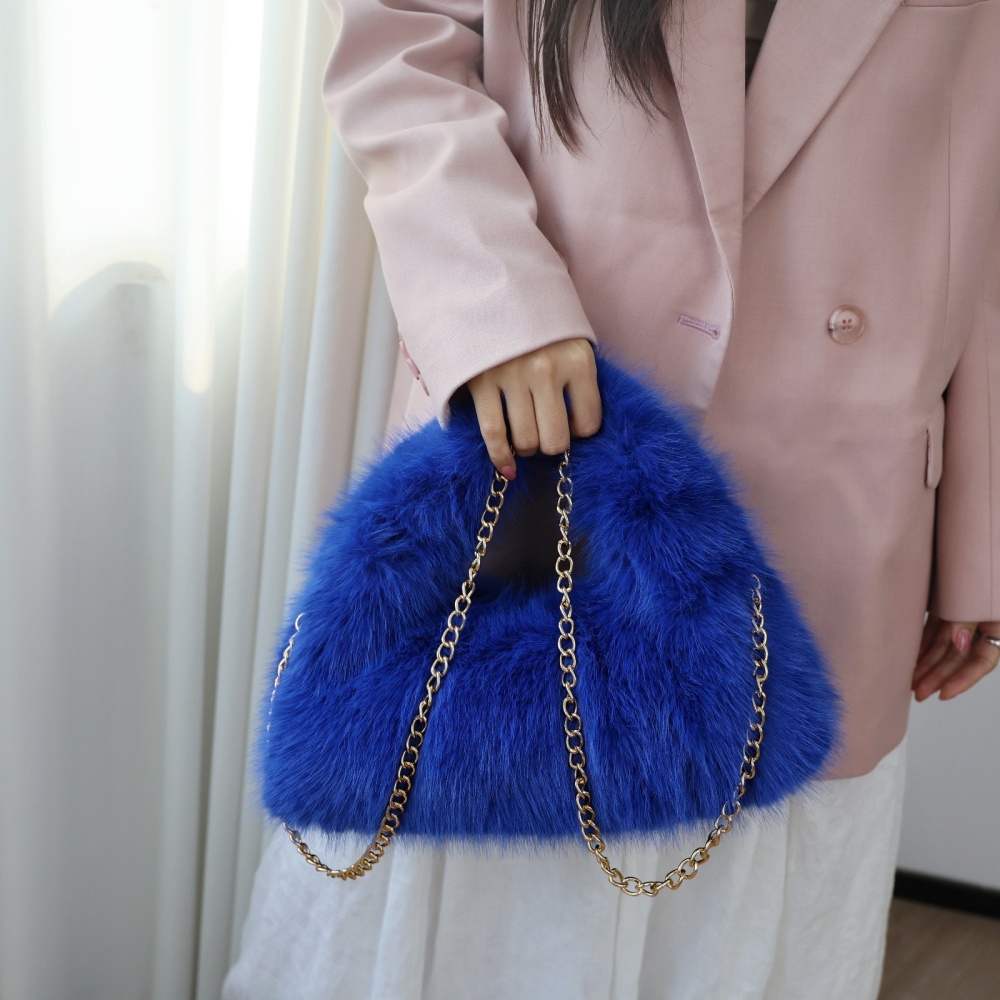 Autumn and winter handbag plush clutch