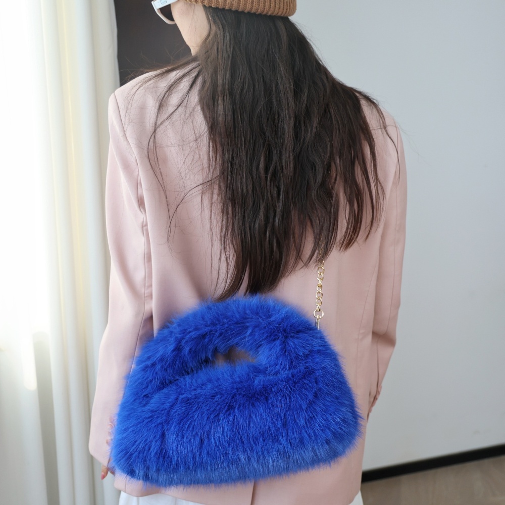 Autumn and winter handbag plush clutch