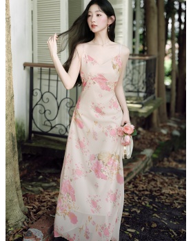 V-neck pink floral spring and summer sling dress