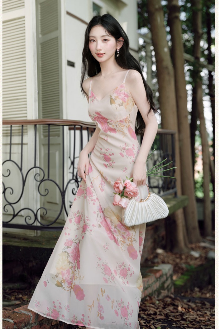 V-neck pink floral spring and summer sling dress