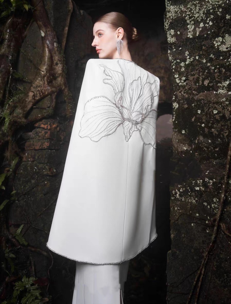 Niche beading dress wrapped chest temperament cloak