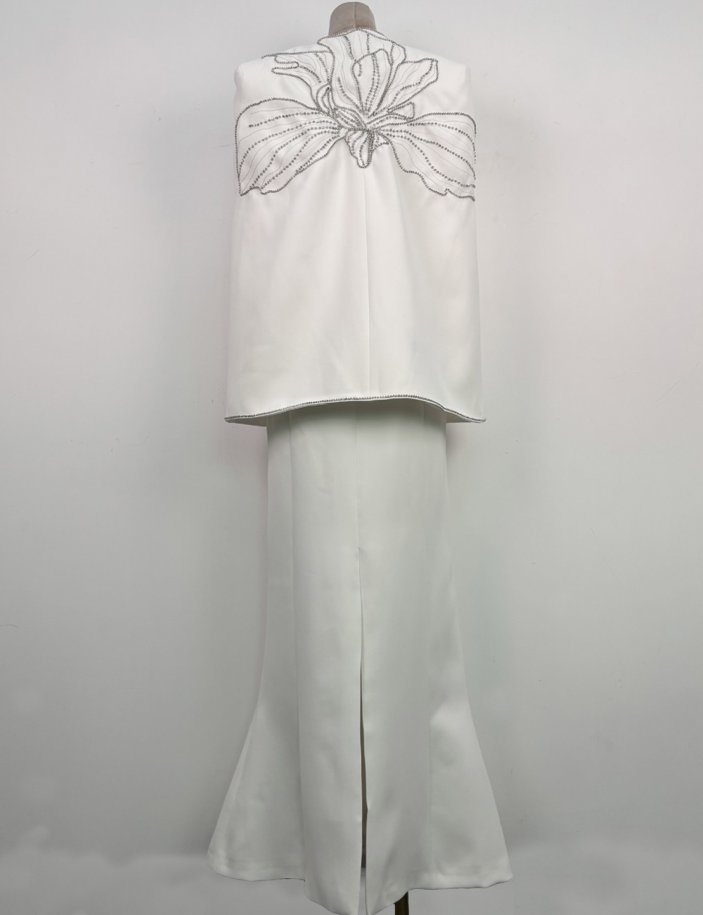 Niche beading dress wrapped chest temperament cloak