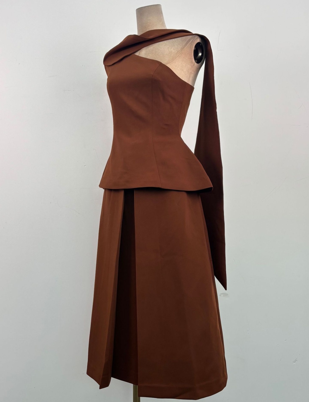 Pinched waist temperament skirt niche long skirt a set