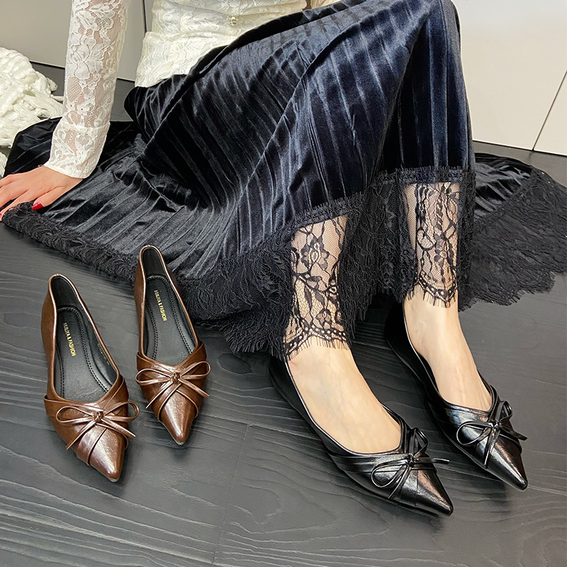 Bow France style pointed spring shoes for women