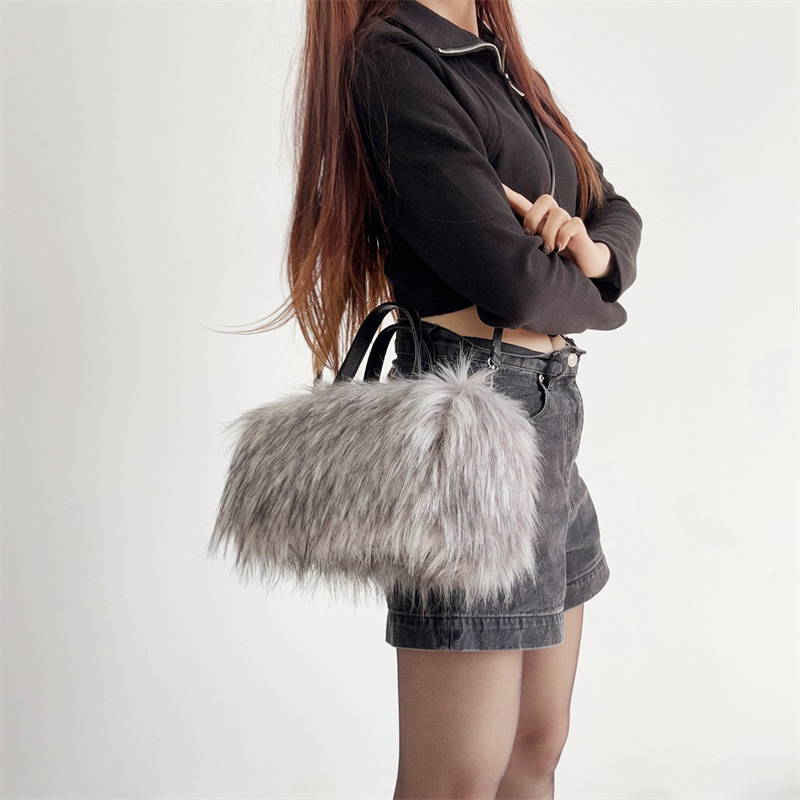 Plush messenger European style handbag