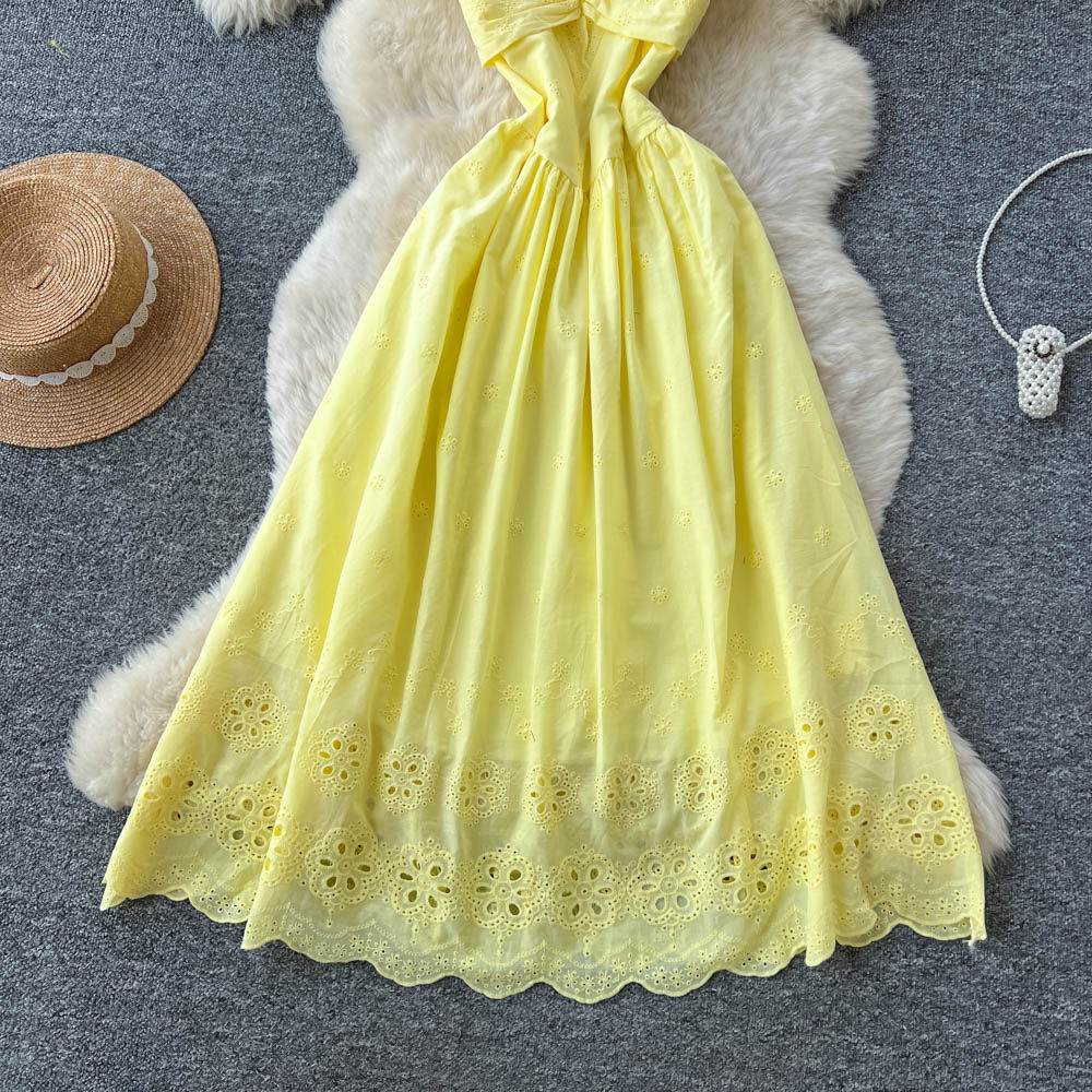 Hollow sleeveless A-line enticement dress for women