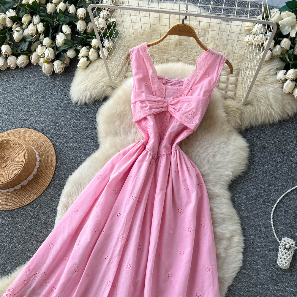 Hollow sleeveless A-line enticement dress for women