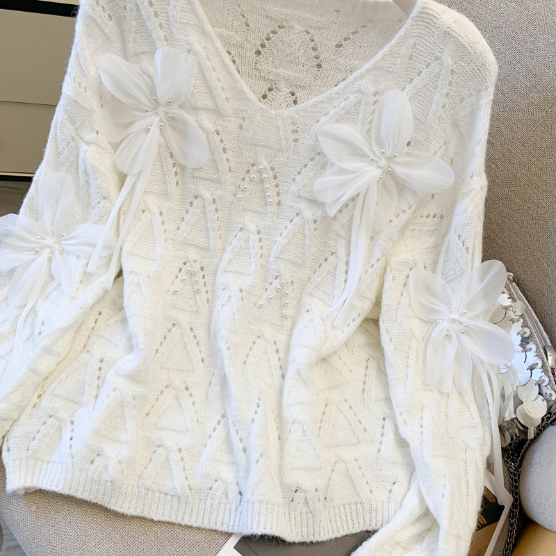 Long sleeve sweet spring flowers sweater for women