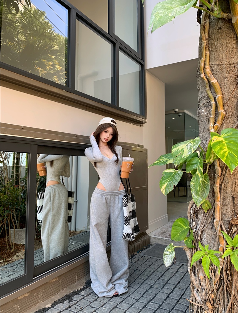 Inside the ride bottoming shirt leotard a set for women