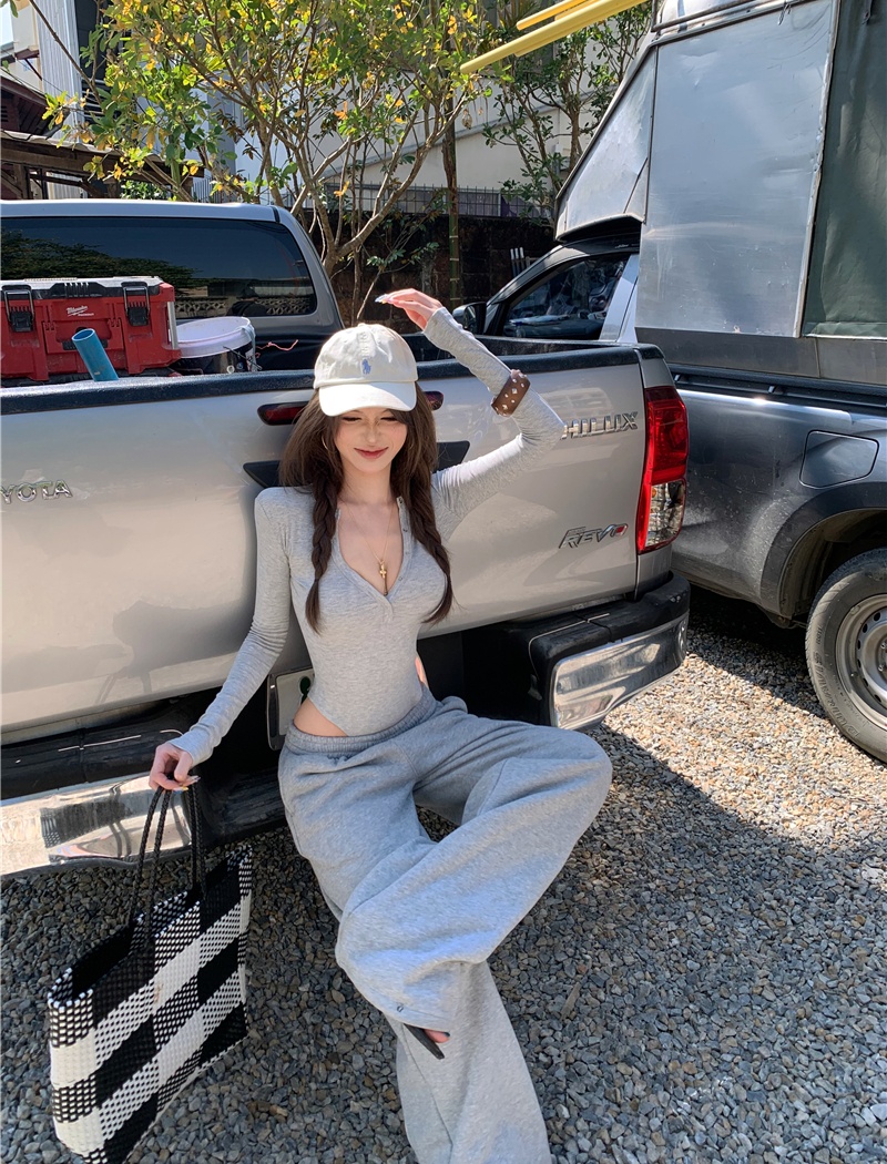 Inside the ride bottoming shirt leotard a set for women