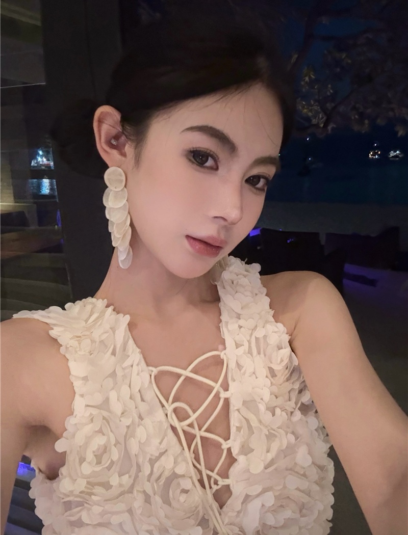 Sexy V-neck colors fashion stereoscopic package hip dress