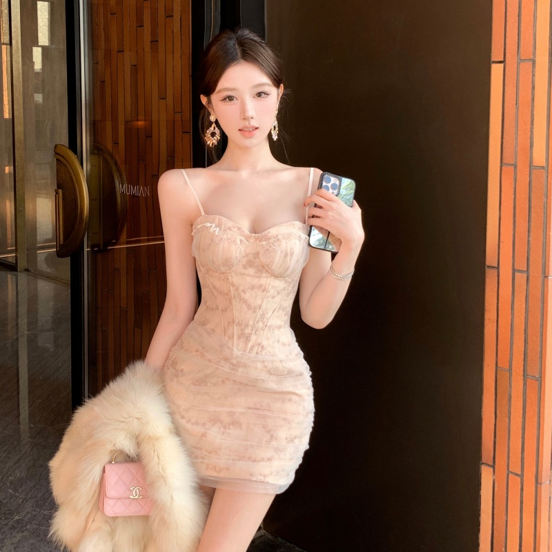 Chest pad sling slim T-back lace spicegirl sexy dress