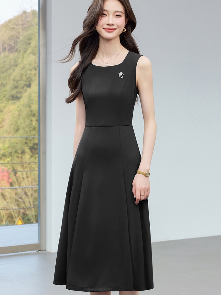 Casual fashion business suit sleeveless brooch for women