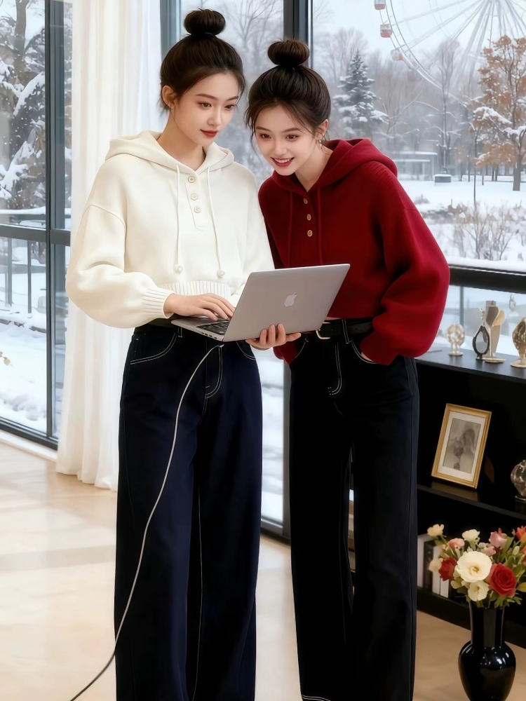 Hooded pullover sweater show young jeans a set