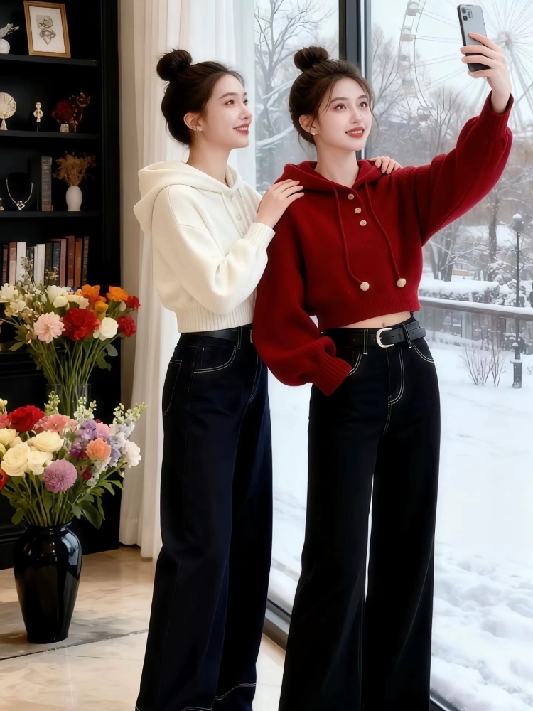 Hooded pullover sweater show young jeans a set