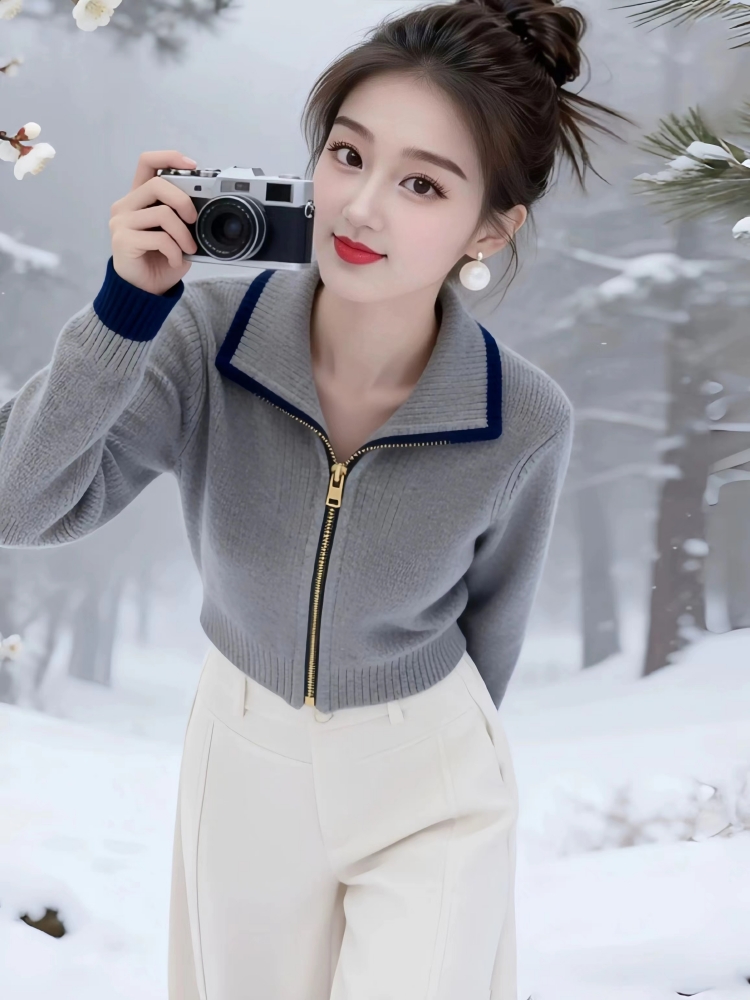 Fashionable cardigan show young sweater for women