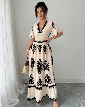 V-neck printing retro long pinched waist dress