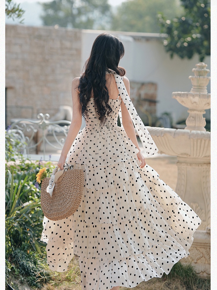 Polka dot vacation strap dress cake dress