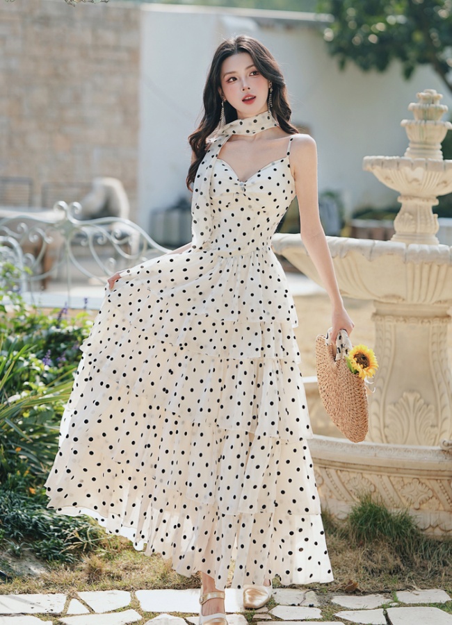 Polka dot vacation strap dress cake dress