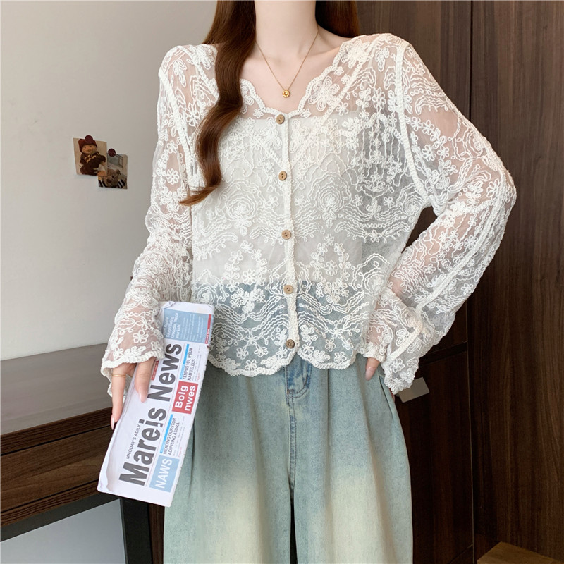 V-neck hollow large yard shirt outside the ride crochet tops