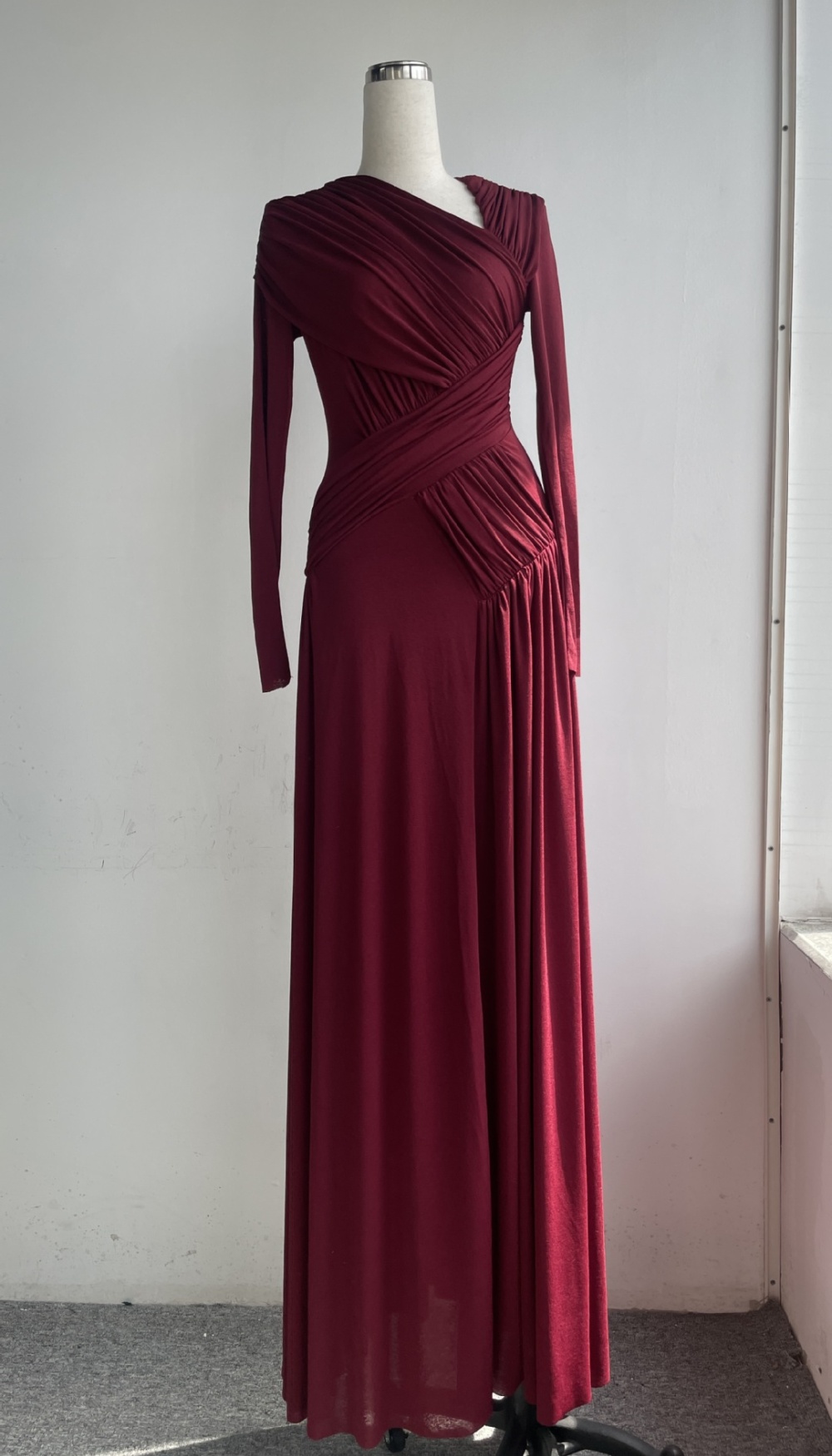 Autumn mopping formal dress long sleeve niche dress