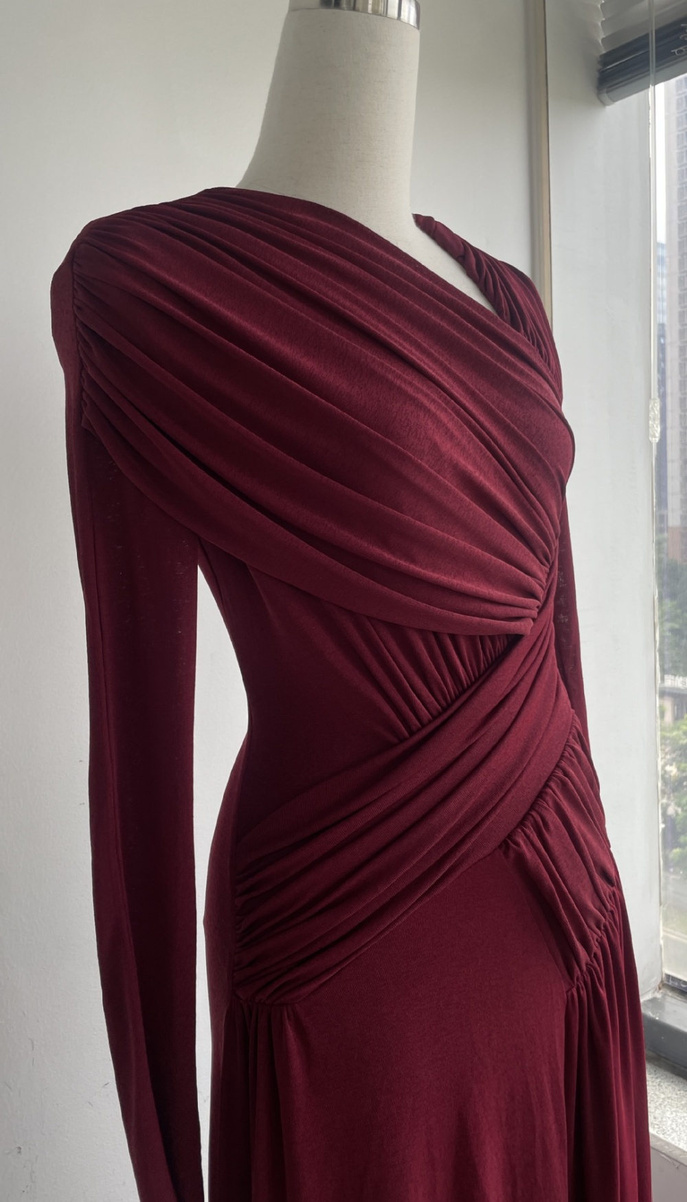 Autumn mopping formal dress long sleeve niche dress