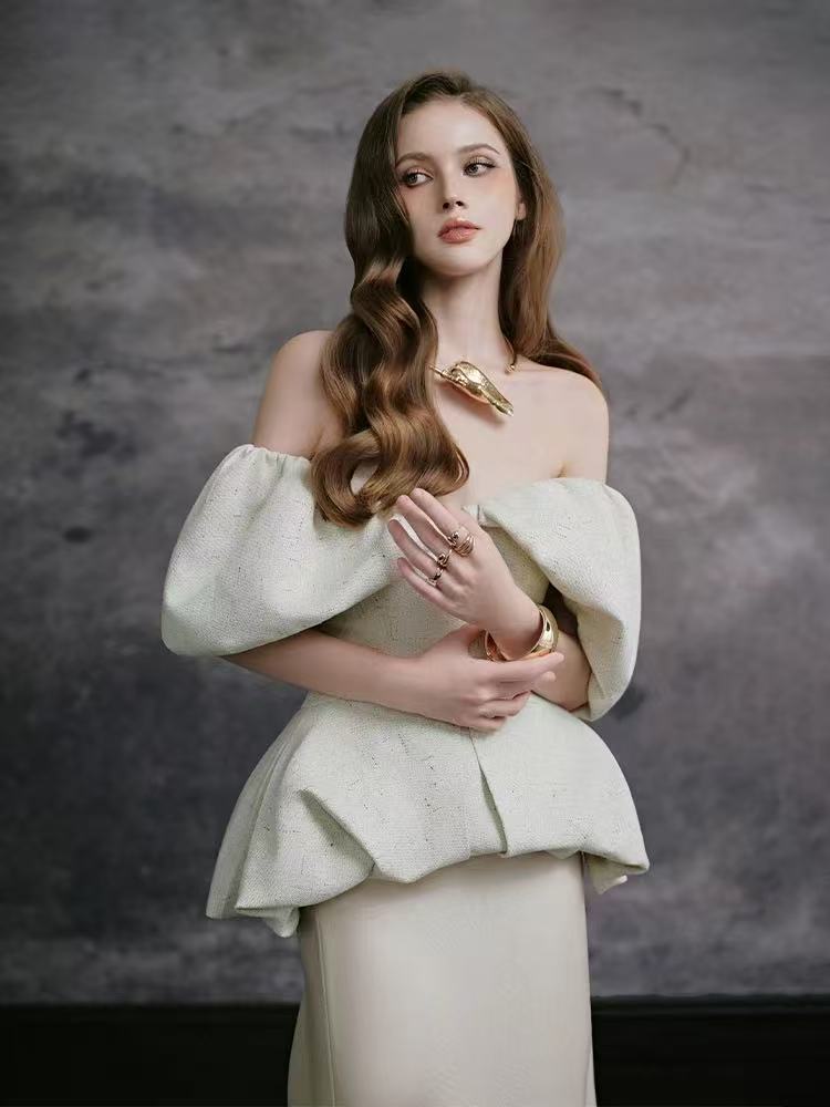 Temperament bud sleeve tops niche skirt a set