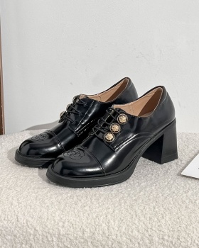 Spring loafers heighten leather shoes for women