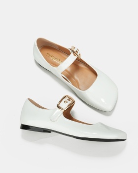 Simple cowhide patent leather flattie low silk shoes