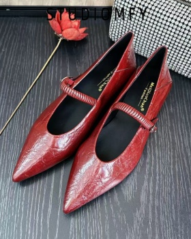 Low summer champagne pointed cingulate shoes