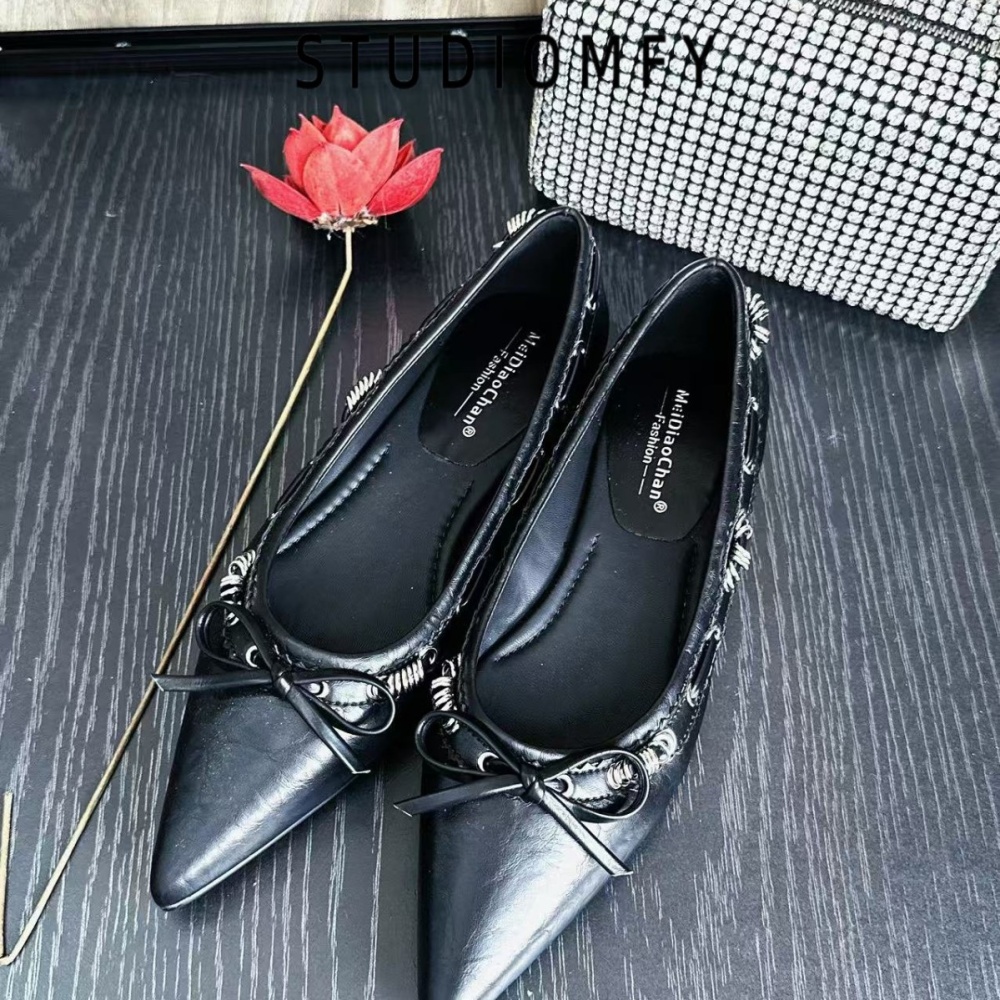 Temperament all-match footware commuting shoes