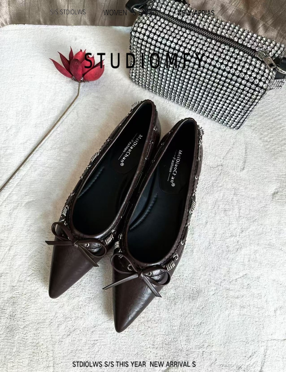 Temperament all-match footware commuting shoes