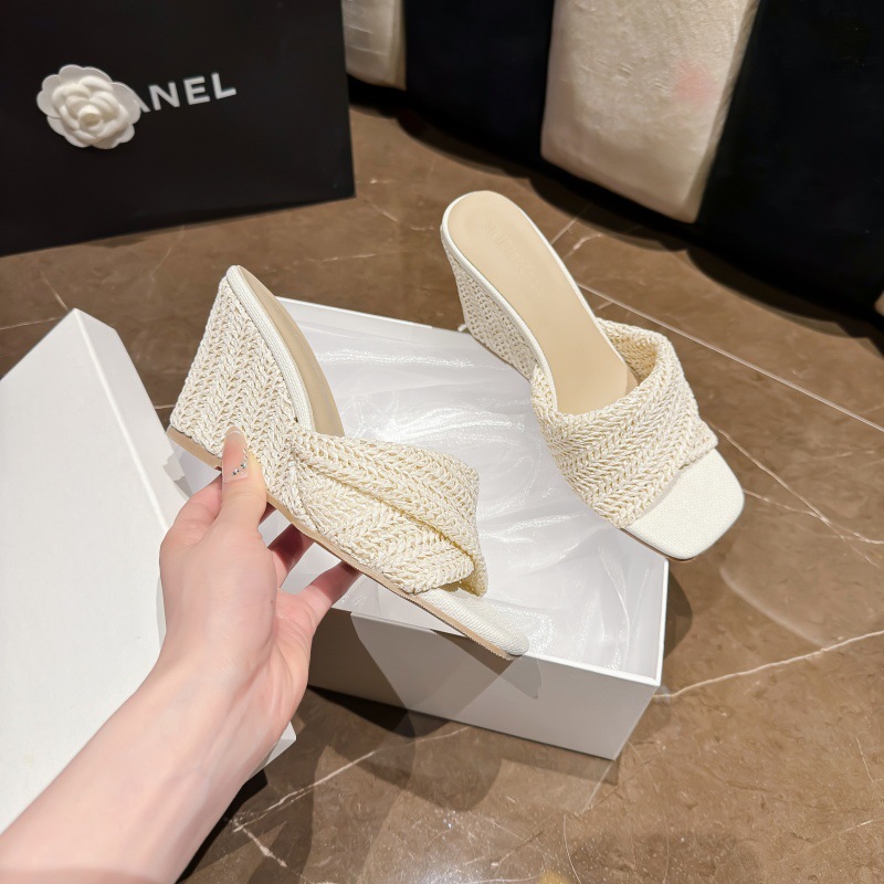 Square head sandy beach summer slipsole vacation weave slippers