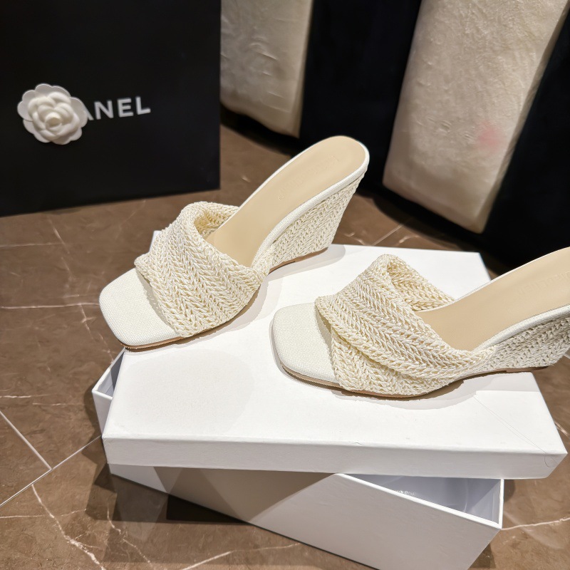 Square head sandy beach summer slipsole vacation weave slippers