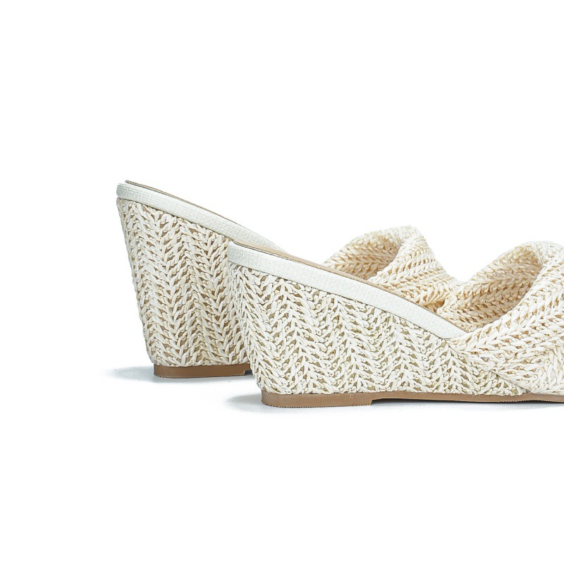 Square head sandy beach summer slipsole vacation weave slippers