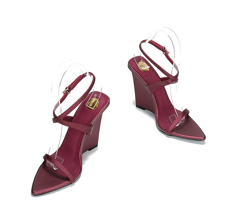 European style cingulate slipsole niche sandals