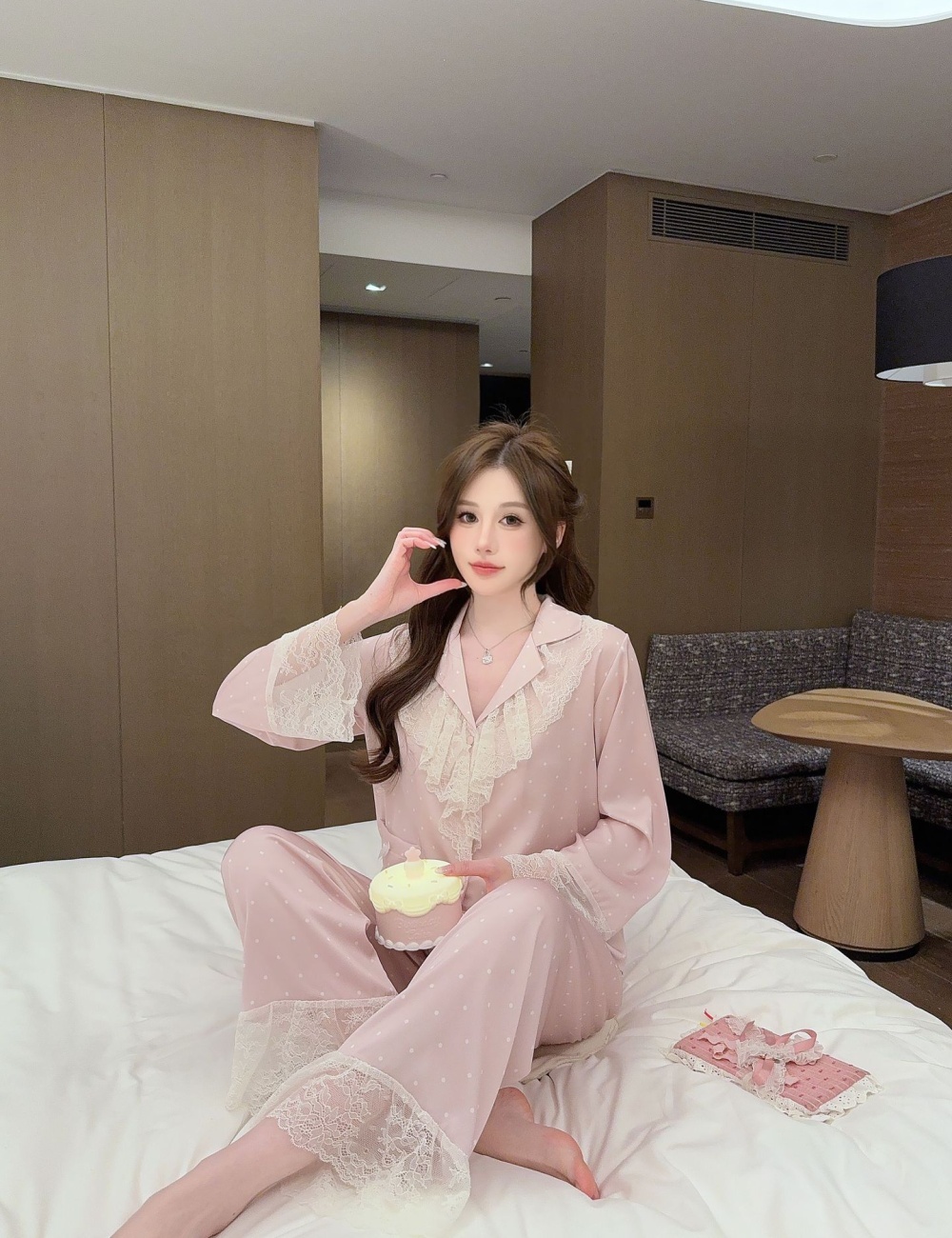 Sexy long sleeve ice silk pajamas a set for women
