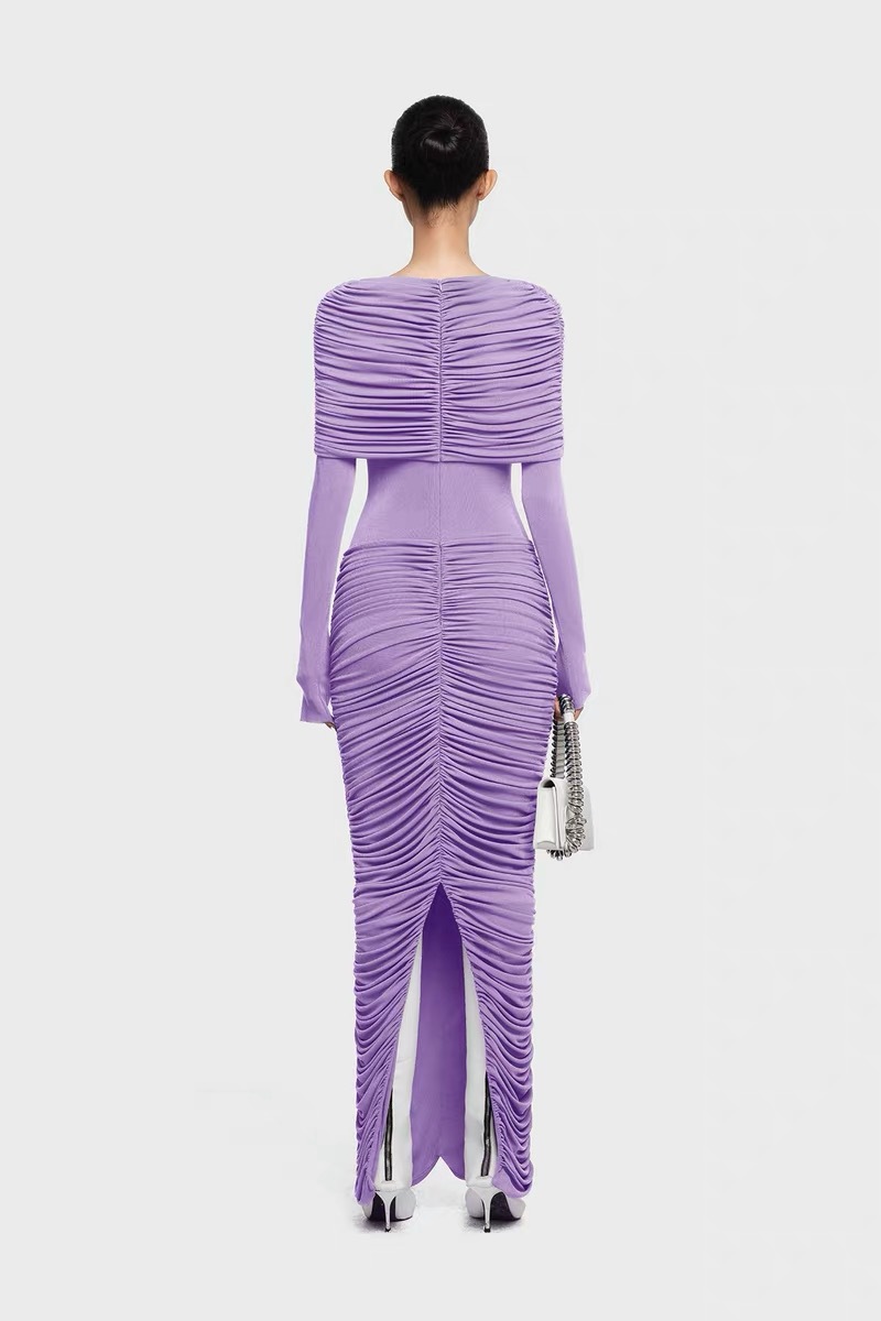 Artistic niche package hip fold bottoming slit dress