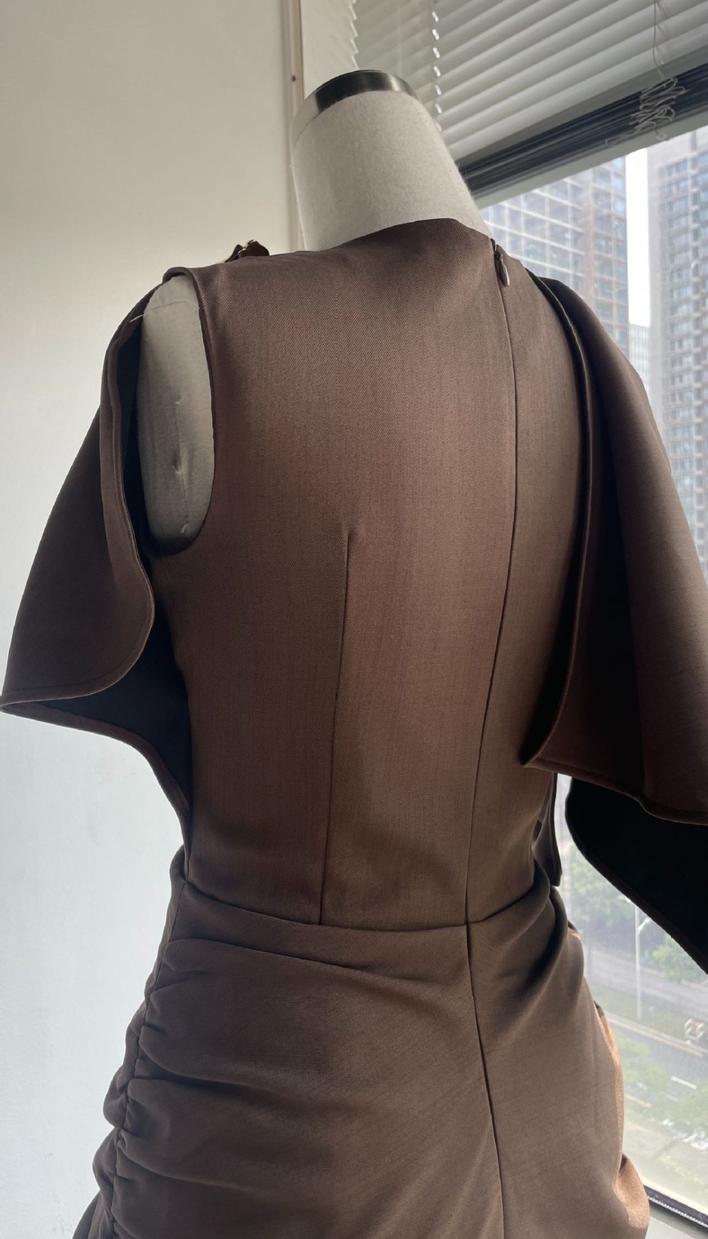 Brown crimp T-back irregular autumn dress