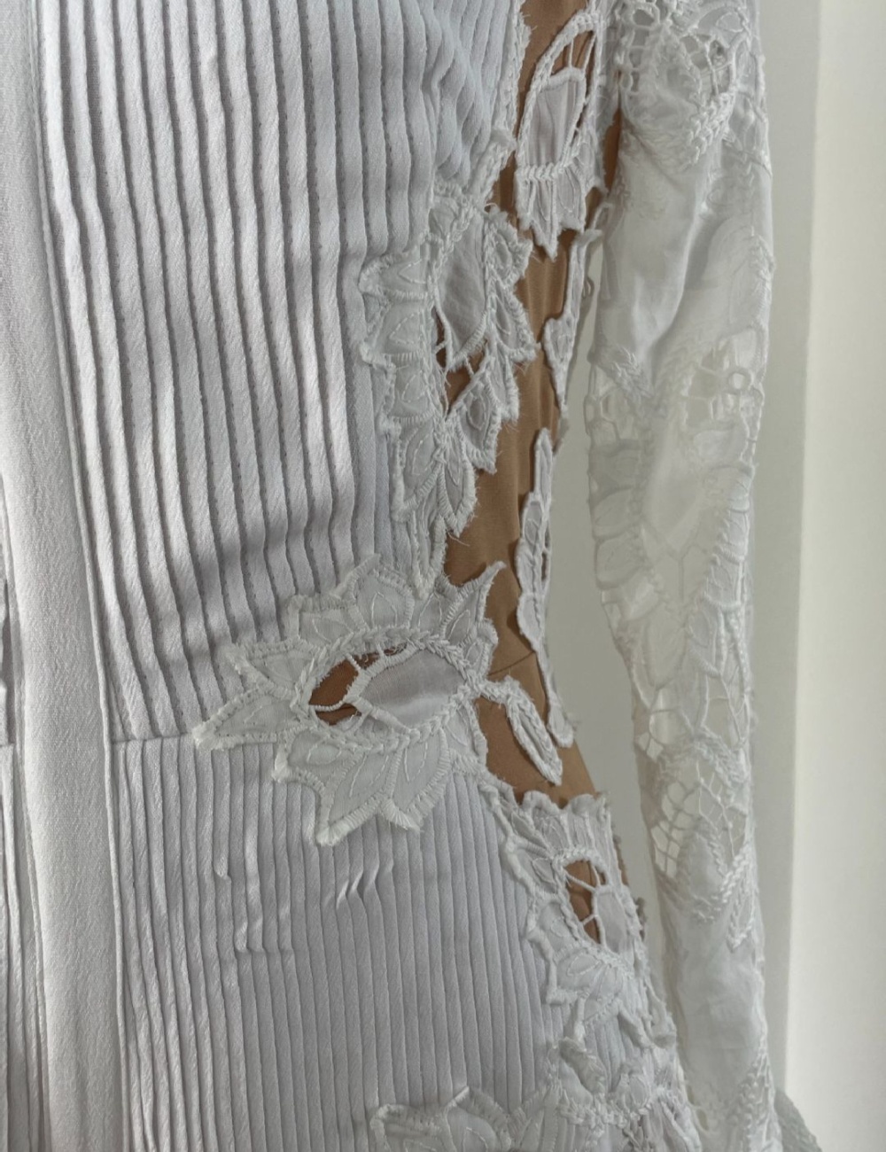 White hollow formal dress trumpet sleeves long dress